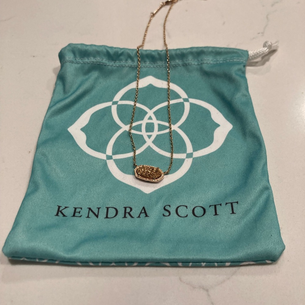 Kendra Scott Elisa Pendant Necklace in Rose Gold Drusy